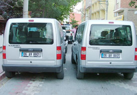 Sahte plakalı çalıntı araç yakalandı