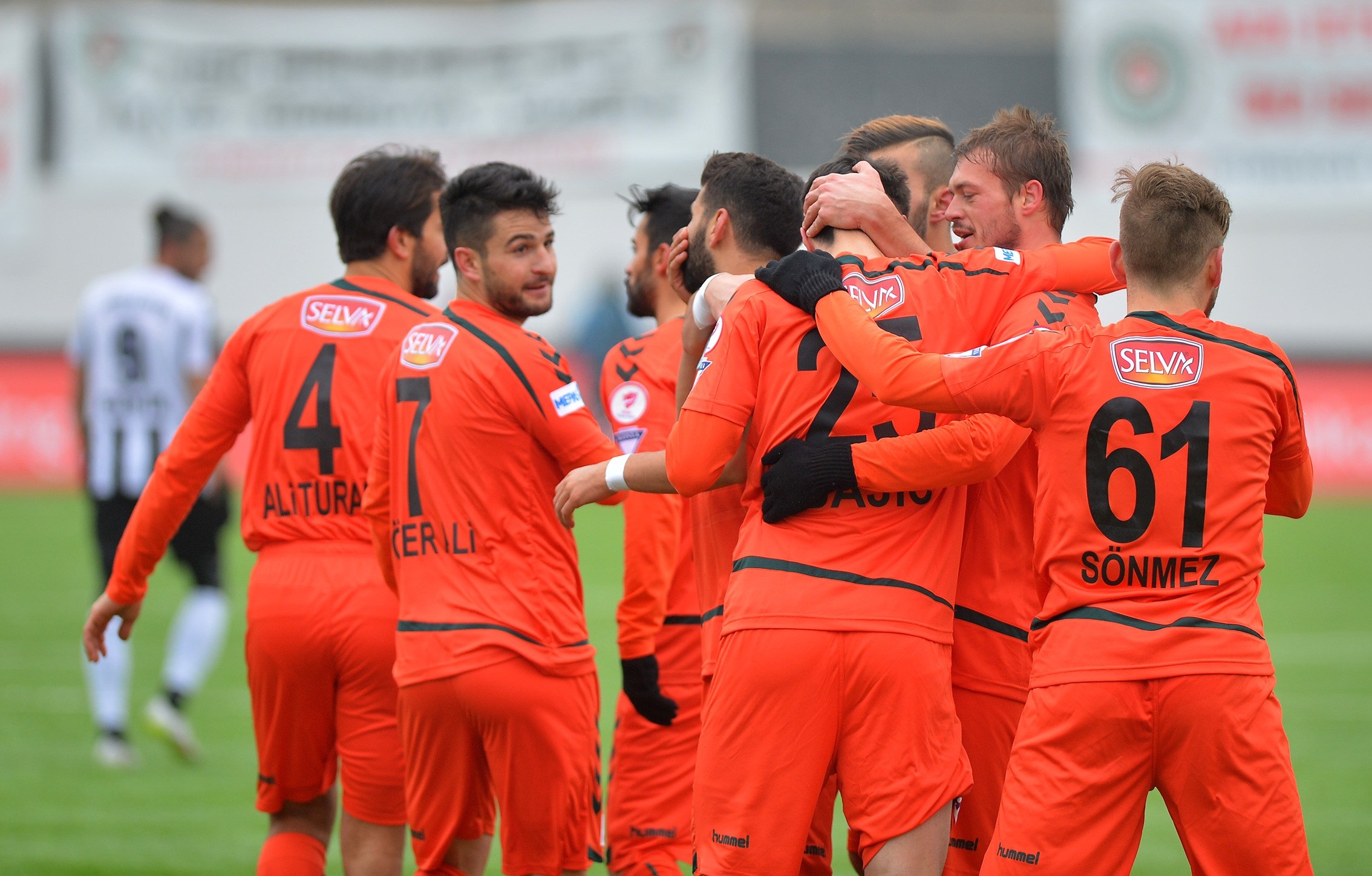 Konyaspor, İnegöl'e konuk oluyor