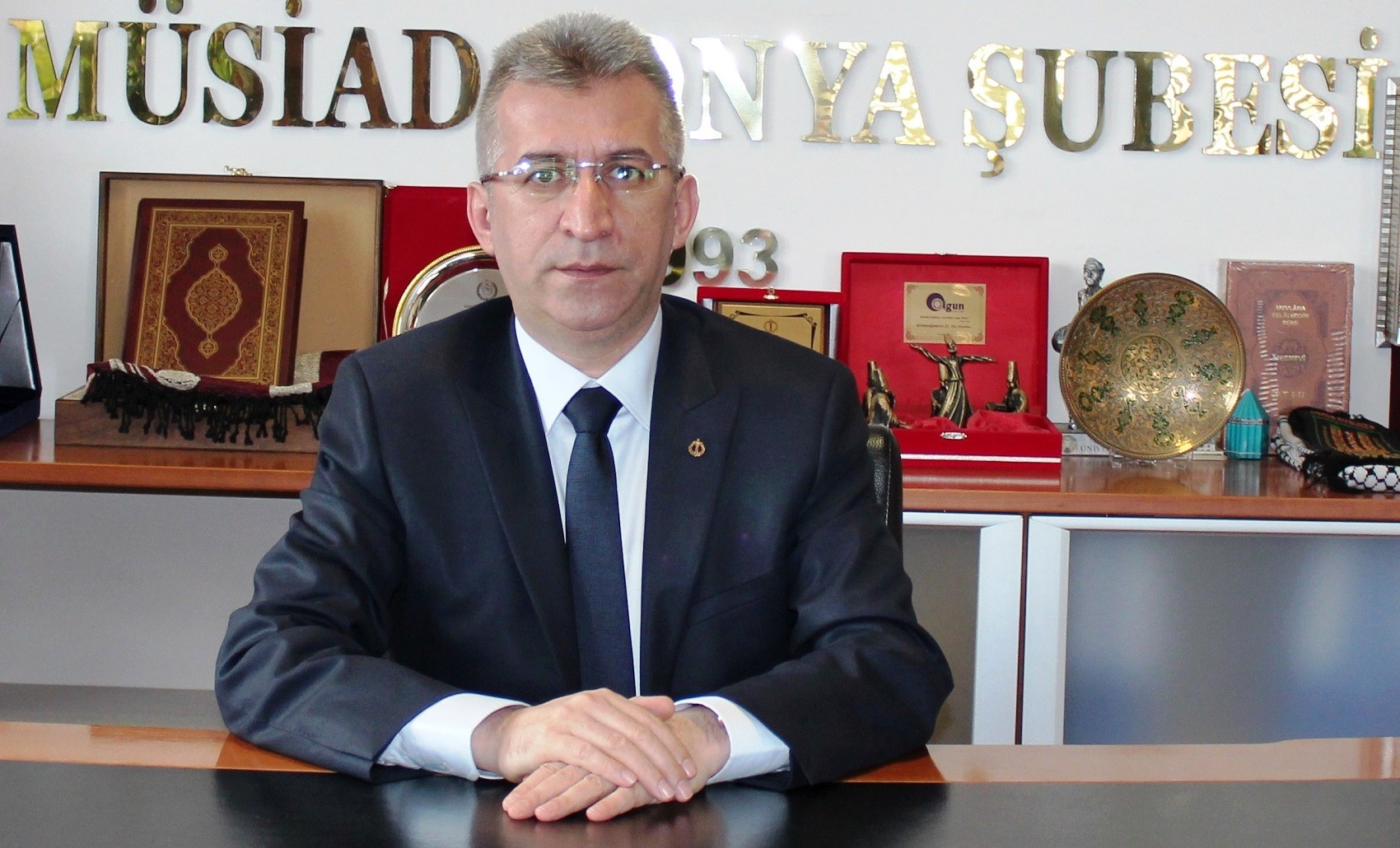 Şimşek’ten çalışan gazetecilere tebrik