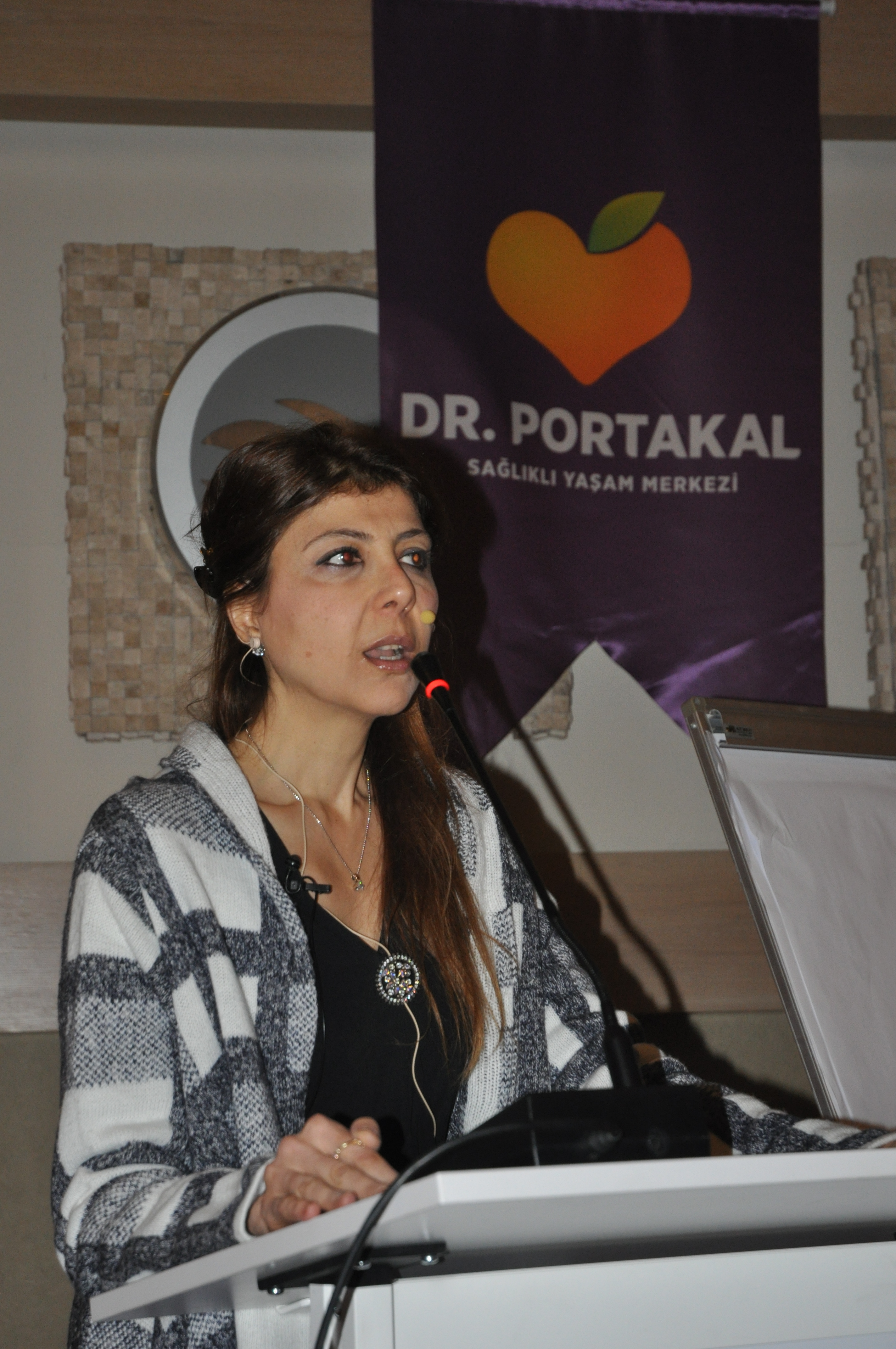 Dr. Portakal 1. yılını kutluyor