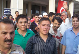 Askere gidecek gençler uğurlandı