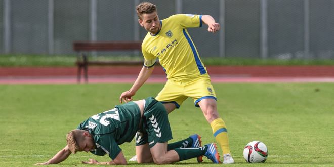 Nejc Skubic imzalıyor