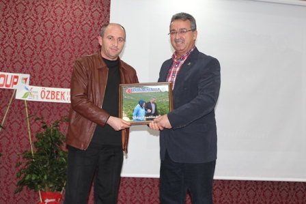 Başkan Hançerli’ye Fotoğraf Sürprizi