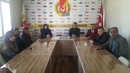 Gazeteciler farklı olmalı