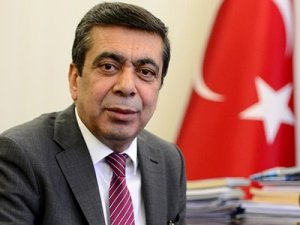 MEB Müsteşar yardımcısı Salih Çelik görevden alındı.