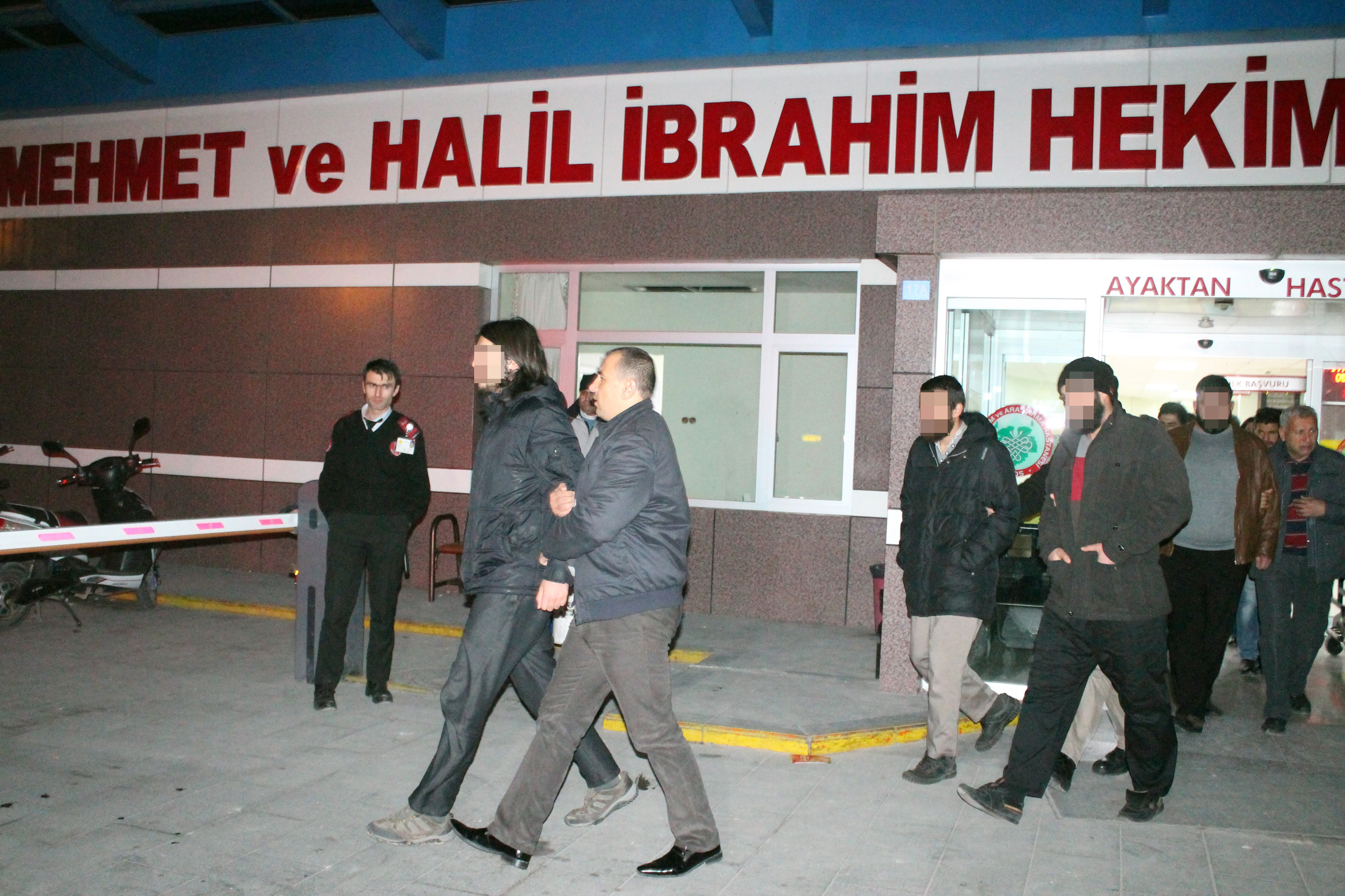 Konya'da DAEŞ operasyonu şüphelileri adliyeye sevk edildi