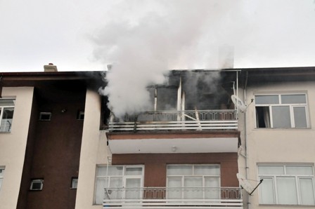 Akşehir’de ev yangını