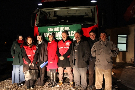 Mehir Vakfı'ndan Bayırbucak Türkmenlerine yardım