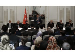 Başbakan Davutoğlu İngiltere'de