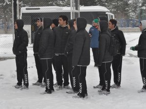 Torku Konyaspor U-19 takımı maç oynayamadan geri döndü