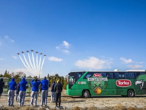 Torku Konyaspor, Türk Yıldızları'nı izledi