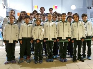 Konyasporlu yüzücüler performans kampında