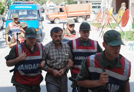 Komşu kavgasında 2 kişi öldü