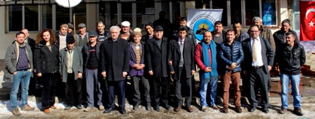Akşehir'de yörükler çilek ve kiraz üretiminde konusunda bilgilendirildi