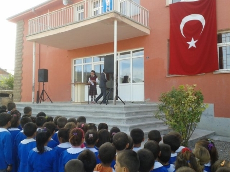 Akkise Atatürk İlkokulu Avrupa yolcusu