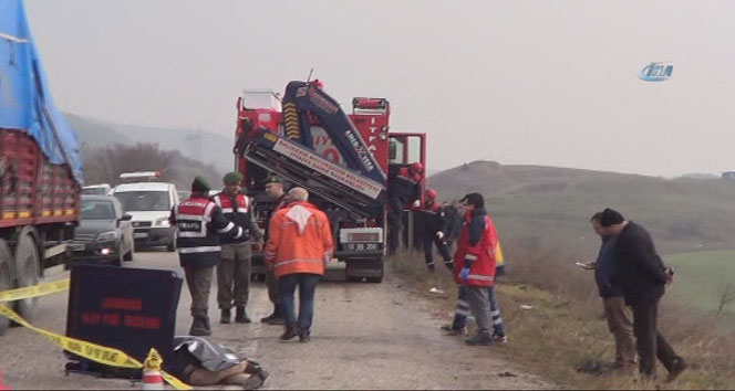 Cenaze yolunda kaza: 4 ölü VİDEO