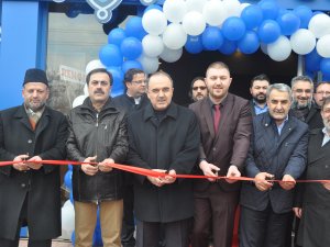 Lotus  duvar kağıdı mağazası açıldı