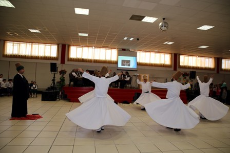 Sema gösterisi İtalya'daki Türkleri mest etti