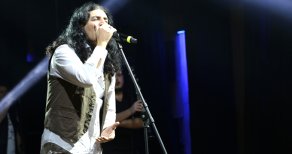 Murat Kekilli Zeytinburnu'nda konser verdi