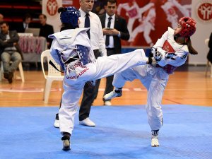 Selçuklulu genç tekvandocular ümit verdi