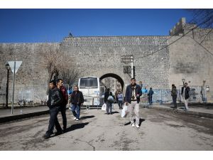 Sur'daki sokağa çıkma yasağı