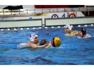 Sutopu: Minik Erkekler Kış Kupası