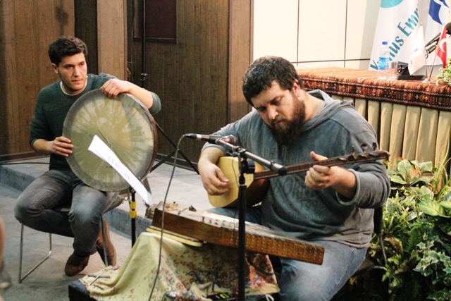 SEDAT ANAR, YUNUS’UN İZİNDE KONSERİ İÇİN TAHRAN’DAYDI