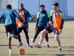 Konyaspor'da Galatasaray mesaisi sürüyor