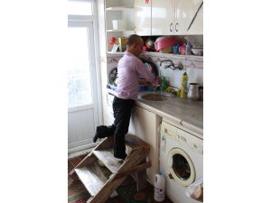 Tiyatroyla "engelini" aştı