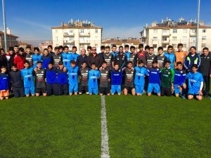 Konya U15 Ligi şampiyonu Kara Kartallar oldu