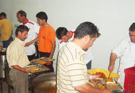 Her gün 600 kişiyi doyuracaklar