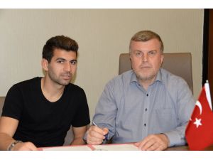 Torku Konyaspor iki futbolcuyla sözleşmeleri uzattı