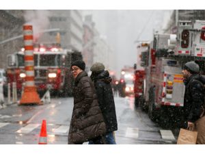 New York'ta inşaat vinci devrildi: 1 ölü, 2 yaralı