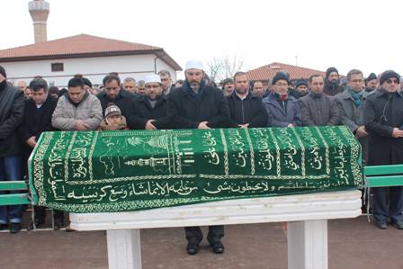 Keçeciler toprağa verildi