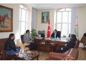 Bahri Dağdaş tarım ve hayvancılığın geliştirilmesinde kılavuzluk yapıyor