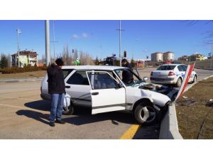 Çubuk'ta trafik kazası: 2 yaralı