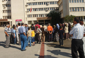 Minibüs hatlarını geri istediler