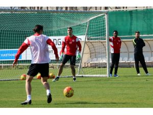 Eto'o takımını Eskişehirspor maçına hazırlıyor