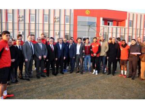 Eskişehirspor'a Vali Tuna'dan moral ziyareti