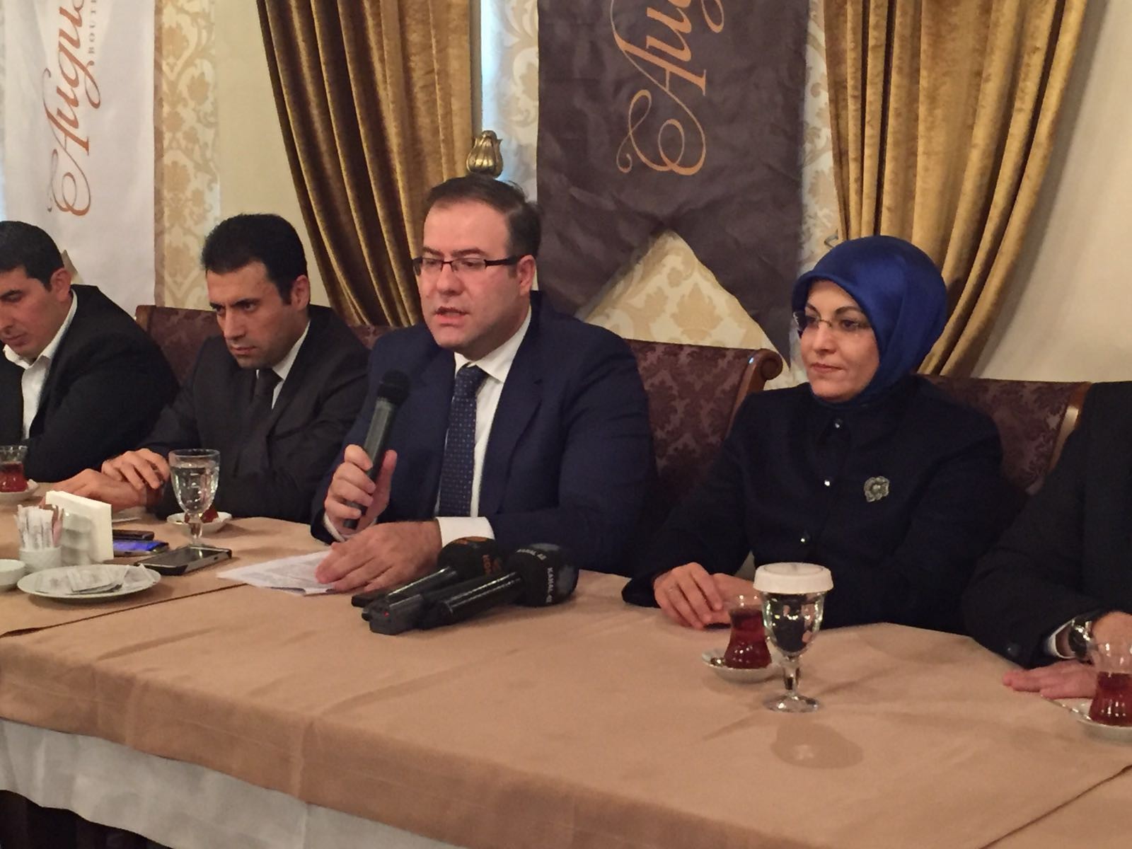 AK Parti Meram'ın yeni yönetimi basınla buluştu
