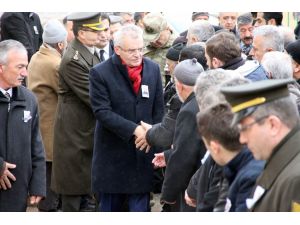 Kıbrıs gazisi Akca'nın cenazesi toprağa verildi