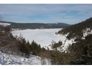 Abant ve Kartalkaya'da Sevgililer Günü yoğunluğu