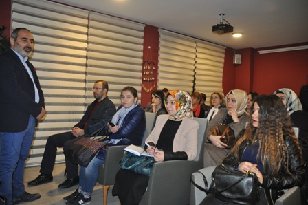 Dr Özdengül mesneviyi anlattı