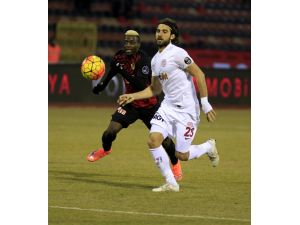 Futbol: Spor Toto Süper Lig