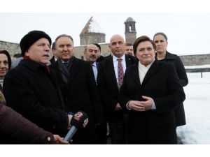 Çevre ve Şehircilik Bakanı Sarı: