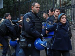 Ankara Üniversitesindeki gözaltılar