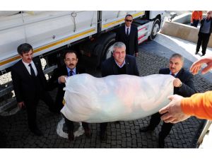 Bayırbucak Türkmenlerine yardım