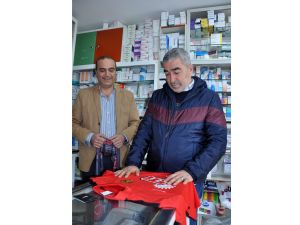 Aybaba'dan kadın taraftara anlamlı hediye