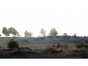 Azez'deki PYD mevzilerine top atışı