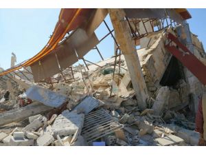 Rus uçaklarının İdlib'de hastaneyi bombalaması